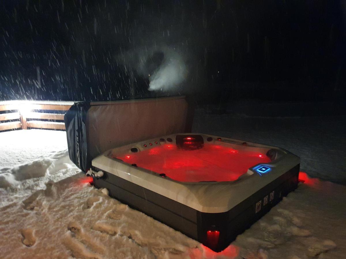 Mana Village - Jacuzzi & Sauna Barłomino Exteriör bild