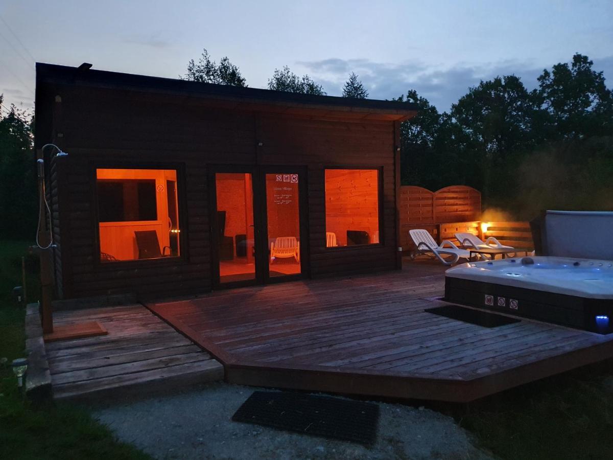Mana Village - Jacuzzi & Sauna Barłomino Exteriör bild